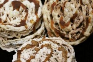 Oleh-Oleh Khas Semarang Kekinian dan Wajib Dibeli! 15 | Molly Wisata 2025 Kue Sarang Madu