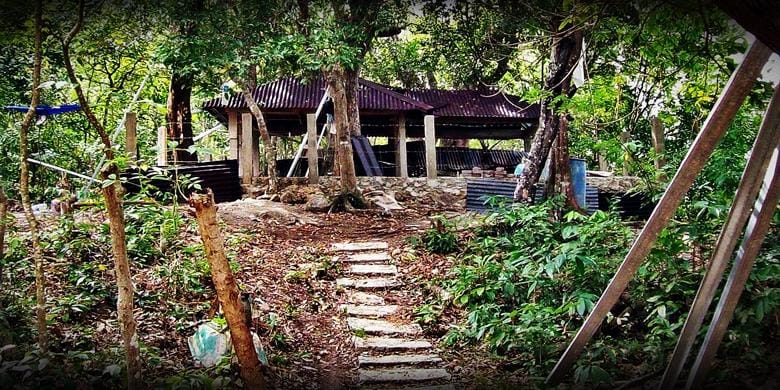 Makam Syekh Hamzah Al-Fansyuri