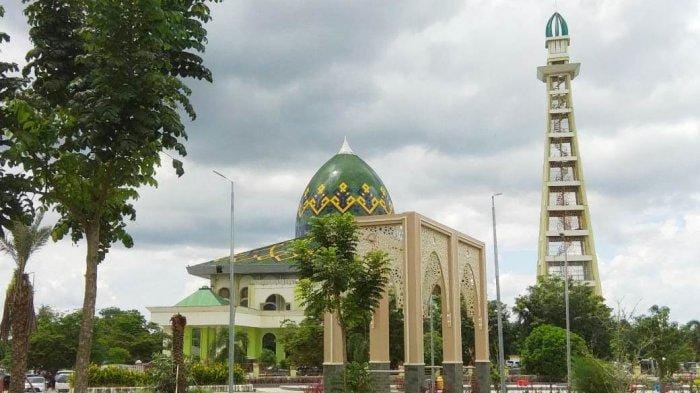 Tempat Wisata di Kota Jantho Aceh Besar Terpopuler 15 | Molly Wisata 2025 Masjid Agung Al-Munawwarah
