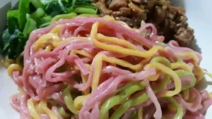 Mie Tiga Warna
