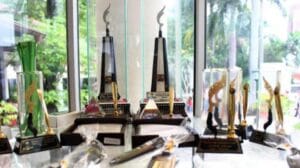 Miniatur Tugu Kujang