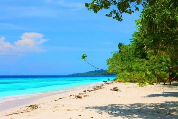 Pantai Anggopi
