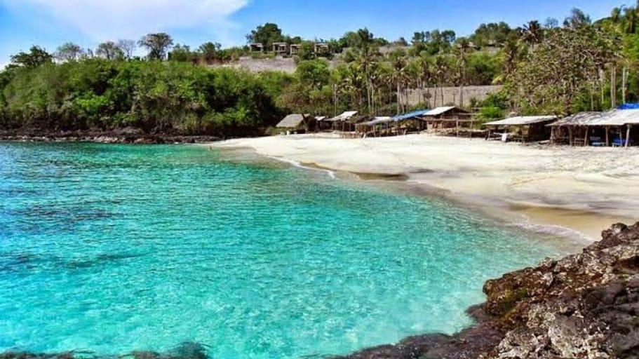 Pantai Bias Tugel