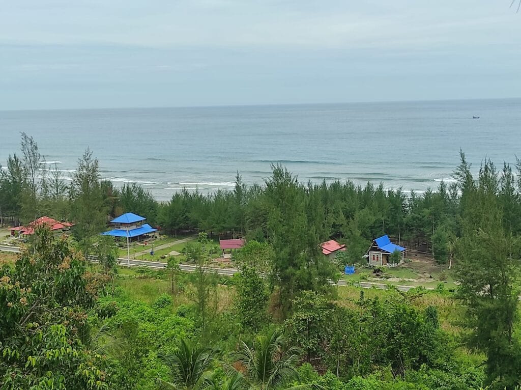 Pantai Cemara Ujung Batu Pasieraja