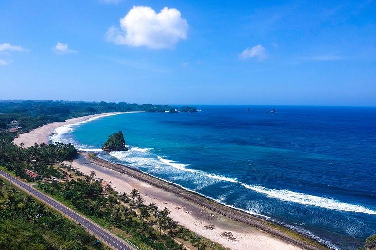 Pantai Karang Malang