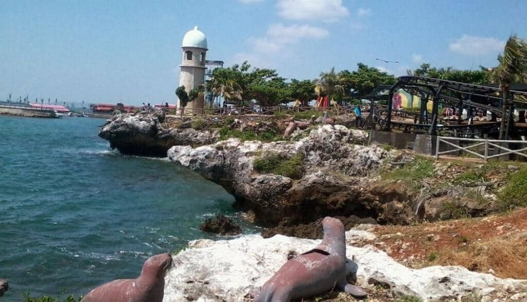 Tempat Wisata di Lamongan Yang Menarik 7 | Molly Wisata 2025 Pantai Kodok