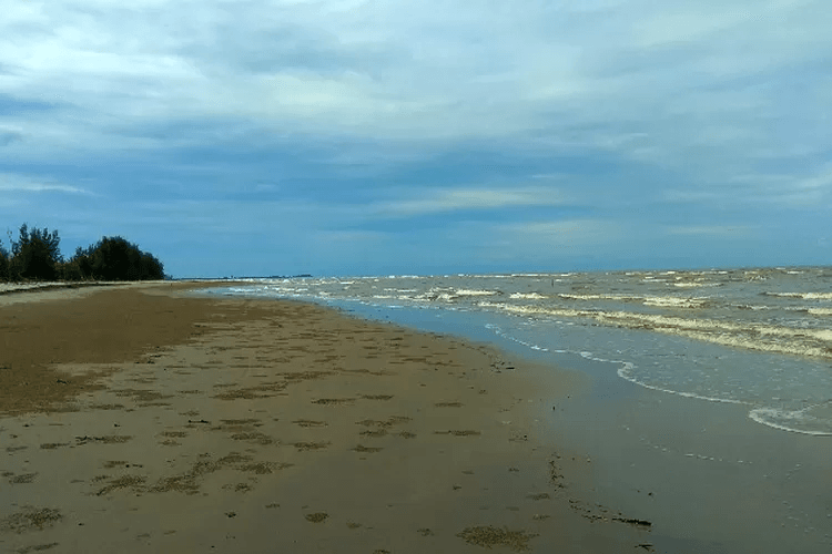 Pantai Kuala Parek