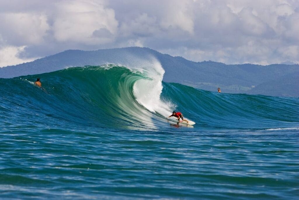 Pantai Lakey