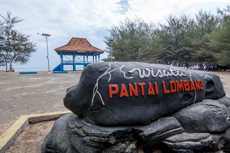 Pantai Lombang