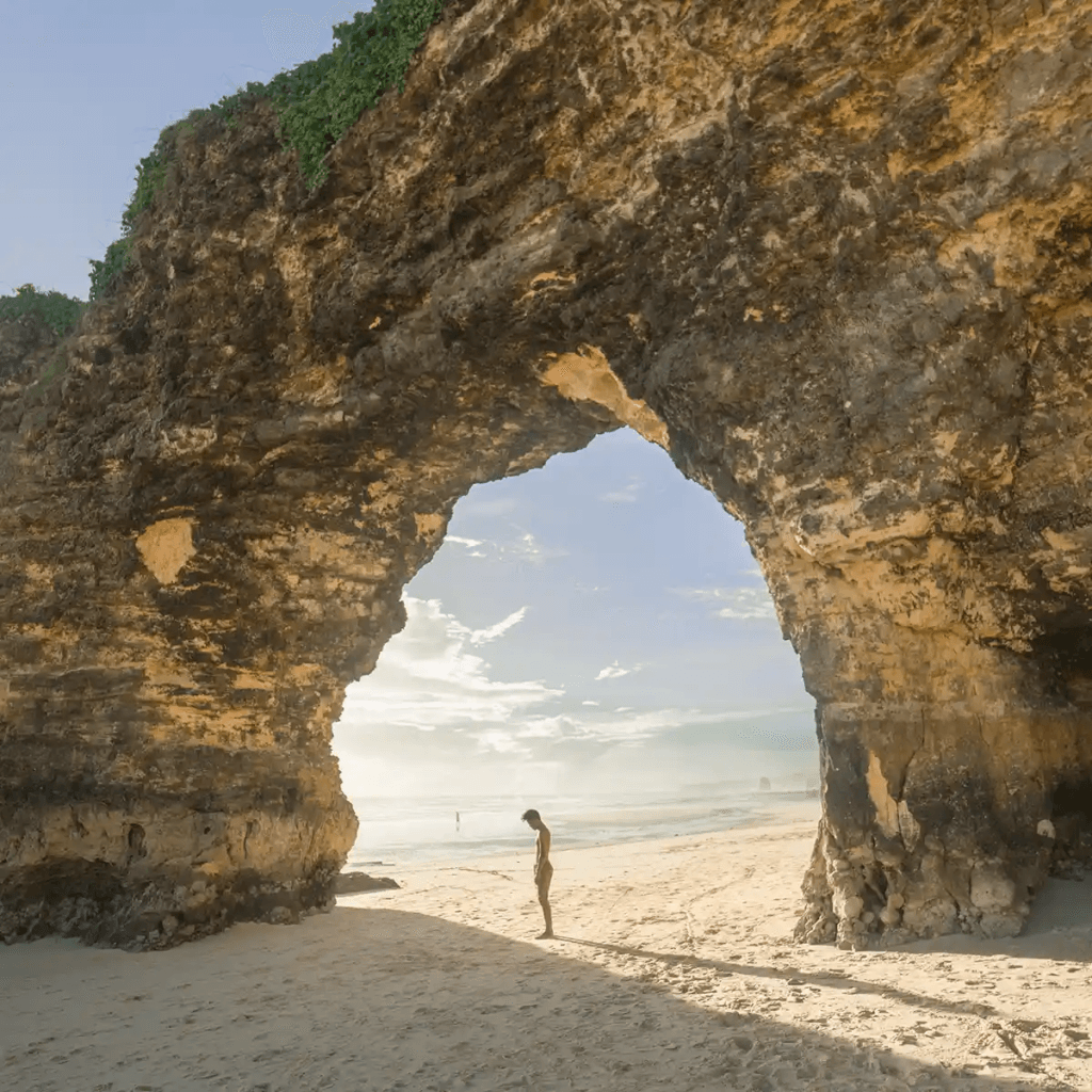 Pantai Mbawana