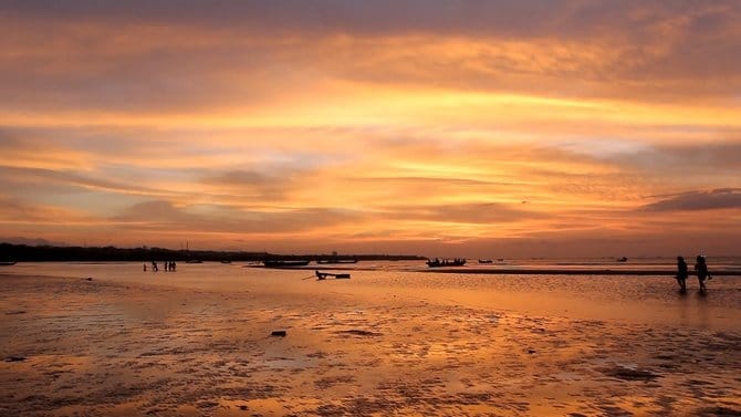 Pantai Oesapa