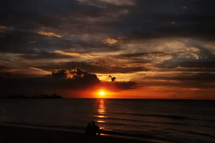 Pantai Ombak Mati