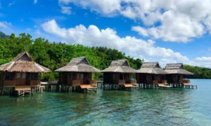 16 Tempat Wisata di Maluku Utara Pesona Keindahan Luar Biasa 16 | Molly Wisata 2025 Pantai Rappa Pelangi