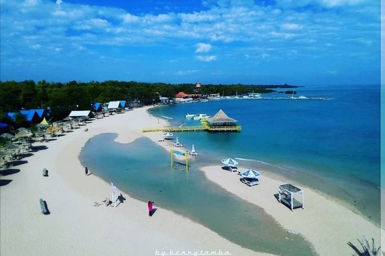 Pantai Sembilan Bangkalan