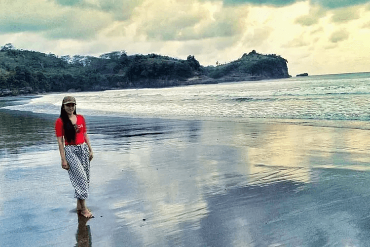 Pantai Serang Blitar