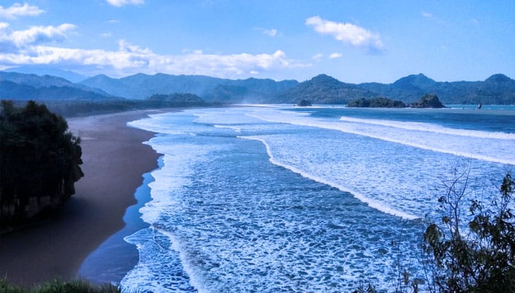 Pantai Taman Kili-Kili