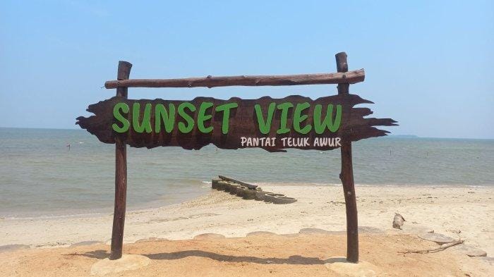 Pantai Teluk Awur