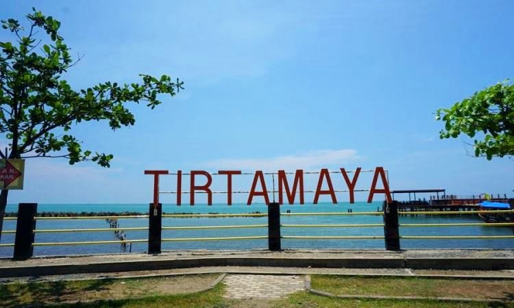 Pantai Tirtamaya Indramayu
