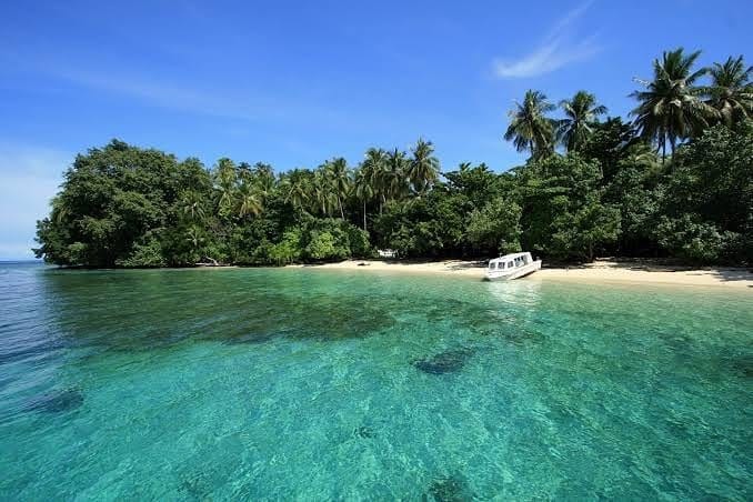 Pantai Yacoba