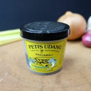 Oleh-oleh Khas Probolinggo yang Paling Dicari dan Wajib Kamu Bawa Pulang 8 | Molly Wisata 2025 Petis Udang Khas Probolinggo