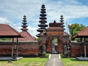Pura Meru