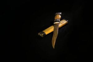 Oleh-Oleh Khas Gorontalo Kekinian yang Recommended 17 | Molly Wisata 2025 Replika Senjata Tradisional Khas Gorontalo