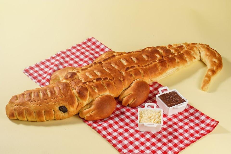 Oleh-oleh Khas Jakarta yang Kekinian dan Terkenal 6 | Molly Wisata 2025 Roti Buaya