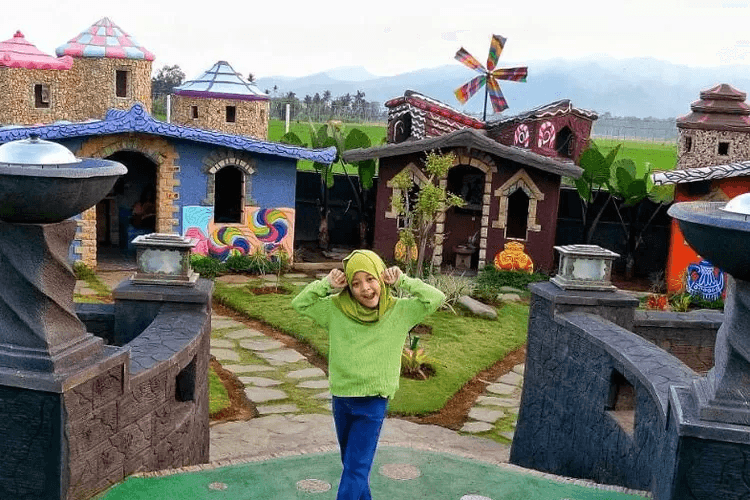 Tempat Wisata di Banyuwangi Terkeren, The Sunrise of Java 18 | Molly Wisata 2025 Rumah Kurcaci Glenmore