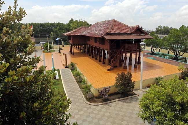 Tempat Wisata di Jakarta Utara Yang Lagi Hits Dengan Pemandangan Eksotis 10 | Molly Wisata 2025 Rumah Si Pitung