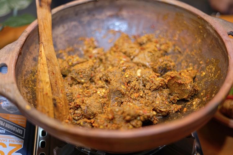 Serapah Daging