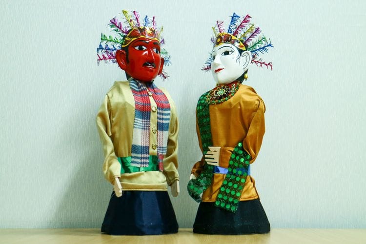 Oleh-oleh Khas Jakarta yang Kekinian dan Terkenal 18 | Molly Wisata 2025 Souvenir Ondel-ondel