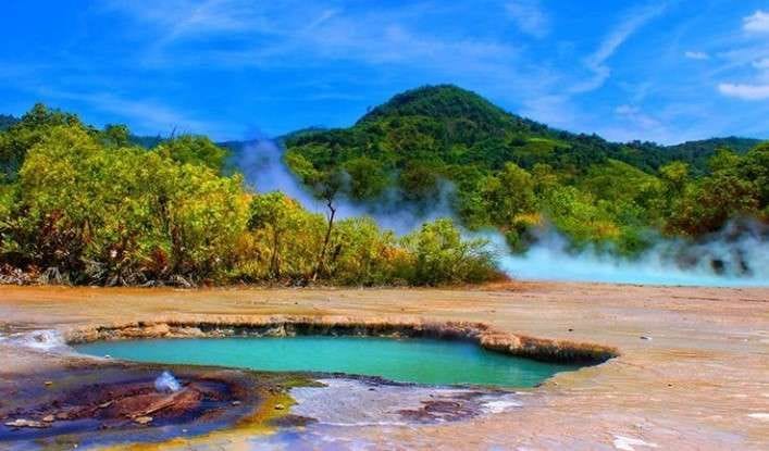 Sumber Air Panas Gemburak