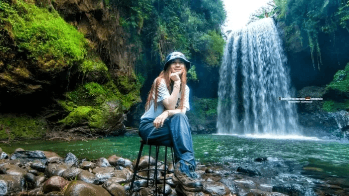 Telaga Biru Tujuh Bidadari