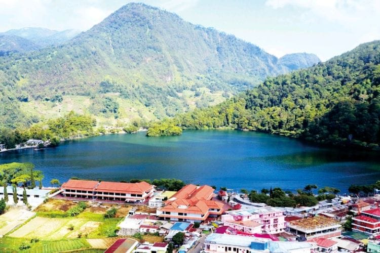 Tempat Wisata di Magetan, Keindahan Kota Kaki Gunung 2 | Molly Wisata 2025 Telaga Sarangan