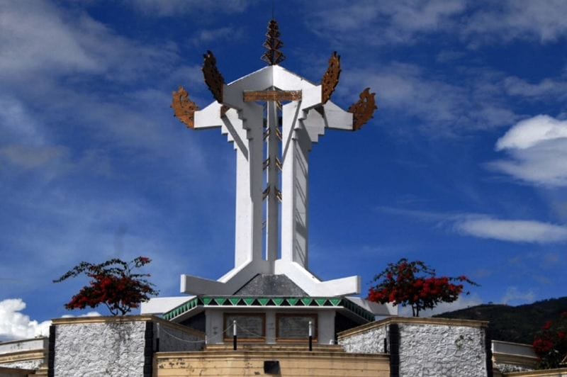 Tugu Radio Rimba Raya
