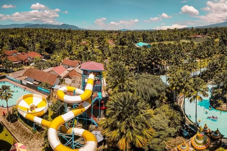 Tempat Wisata di Banyuwangi Terkeren, The Sunrise of Java 16 | Molly Wisata 2025 Umbul Bening Waterpark
