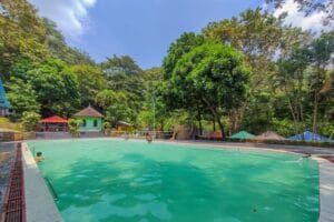 Wisata Alam Batu Seribu