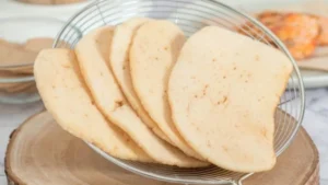 Oleh-oleh Khas Cirebon Terkenal dan Favorit Wisatawan, Apa Saja? 15 | Molly Wisata 2025 Kerupuk Udang