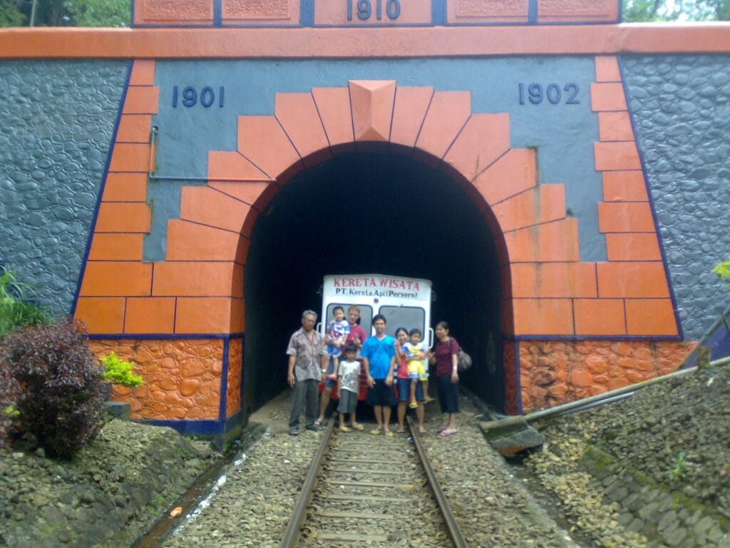 Tempat Wisata di Banyuwangi Terkeren, The Sunrise of Java 15 | Molly Wisata 2025 Lori Wisata Kalibaru