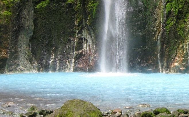 Air Terjun Dua Warna