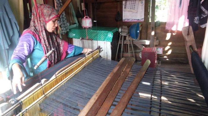 Kampung Songket Batubara