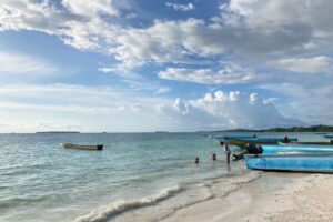 Pantai Desa Simi