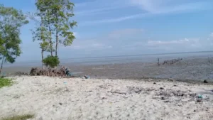 Pantai Galuh Indah