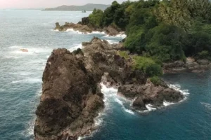 Pantai Ladeha