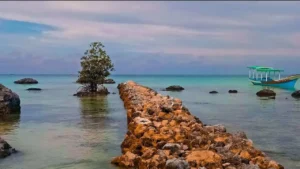 Pantai Sifahandro