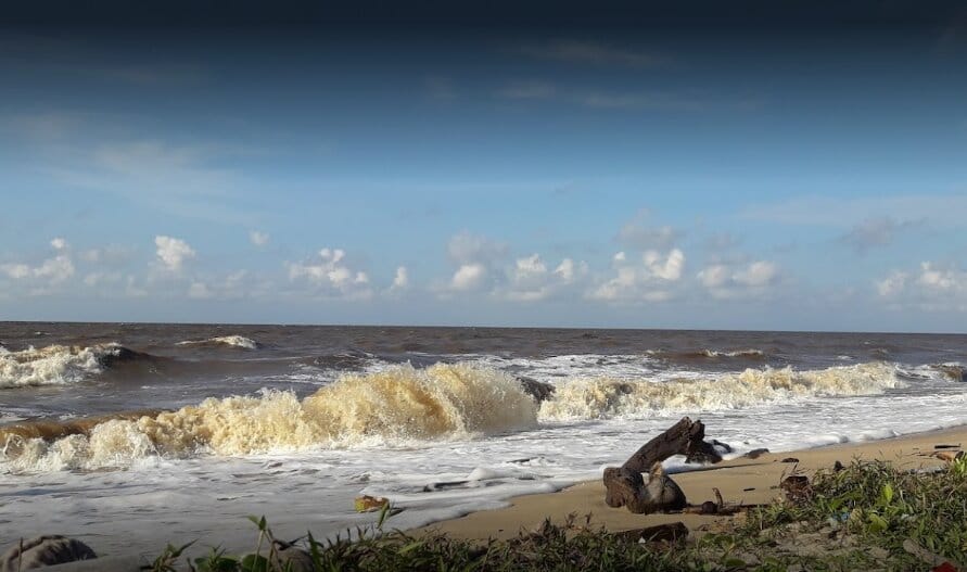 Pantai Ujung Pandaran