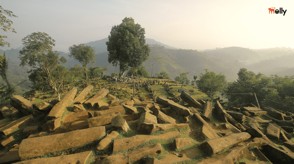 Wisata Situs Megalitikum Gunung Padang Cianjur