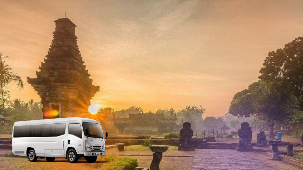 Sewa Hiace Blitar Elf Long Murah 2026 untuk Rombongan Ziarah MBK dan Candi Penataran Sewa Hiace Blitar Elf Long Murah 2026 untuk Rombongan Ziarah MBK dan Candi Penataran